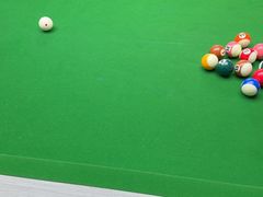 -VV桌球俱乐部(长阳大润发店)