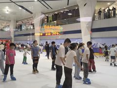 -正佳冰河湾真冰滑冰场