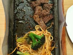 -必胜客(东大桥店)