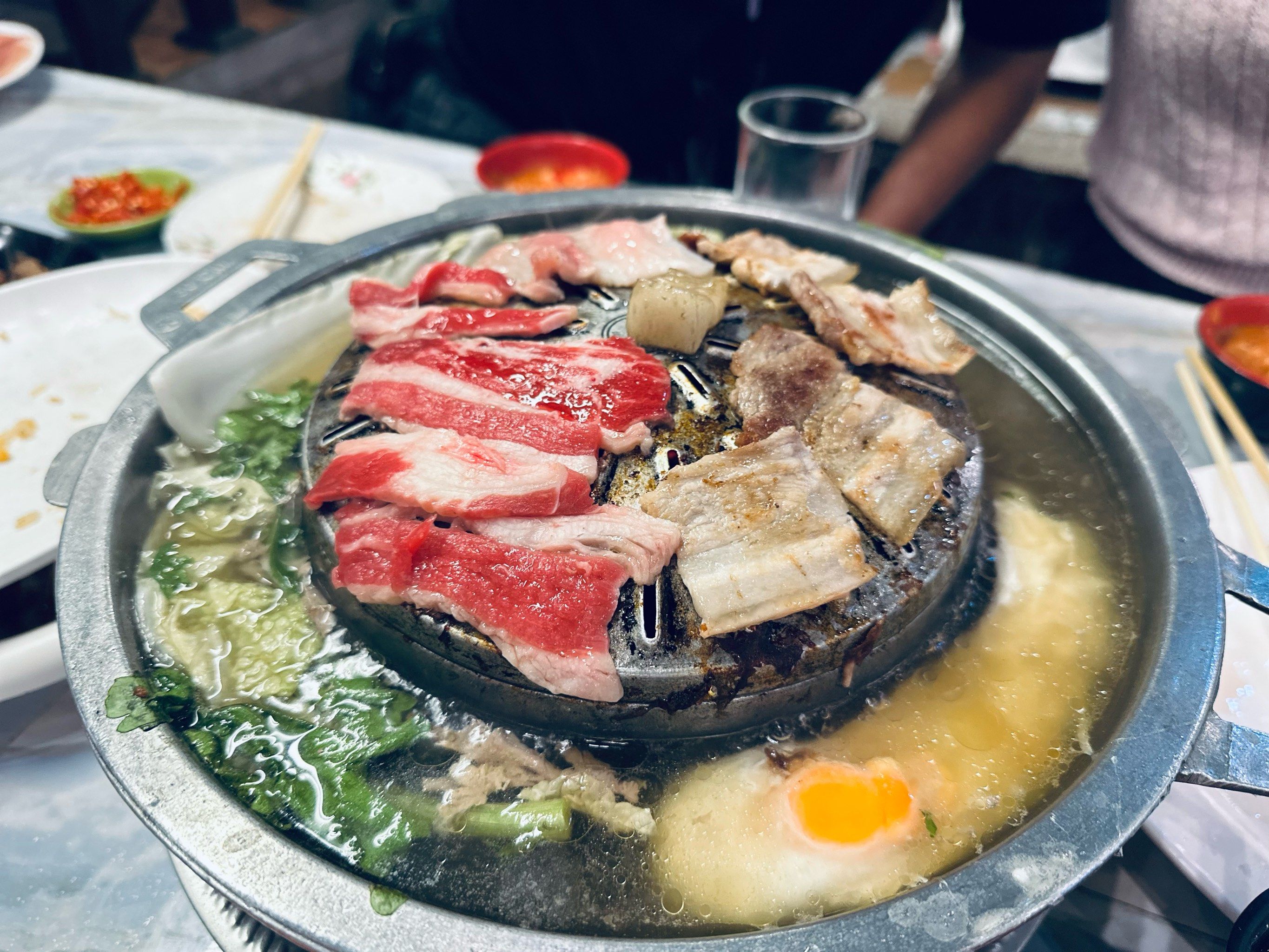 老挝火锅 #老挝美食 只有本地人才知道