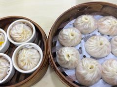 -莱莱小笼·乔艾