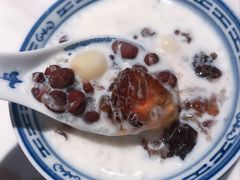 桃胶牛奶-老廣糖水铺(乐汇城店)