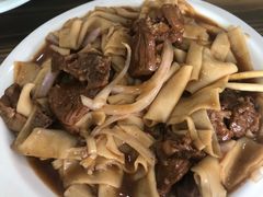 -壹阁胡羊焖饼(特色小吃街店)