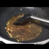 皆都看着他，然而这一刻的天谕神朝皇朝