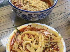 -陇上全荟兰州传统牛肉面(延吉路店)
