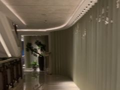 -浅深(世茂滨江精品店)