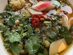 -麻辣巅峰美蛙鱼头火锅(犀浦店)