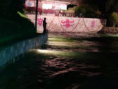 -森波拉火山温泉