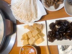 -鱼遇木桶斑鱼火锅(塔湾店)