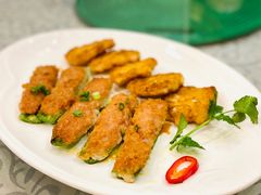 豉油皇煎酿尖椒拼煎墨鱼饼-六婶西关小厨(光塔路店)