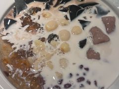 -RUXU入续糖水铺与包(卓悦中心店)
