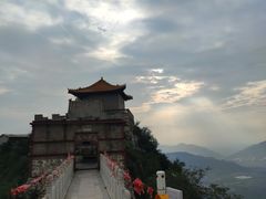 -鸡鸣山旅游风景区