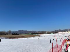 -华彬猛犸滑雪场