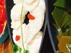 -老牌坊云南鱼豆花火锅(爱建店)