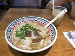 十年经典牛肉粉-鑫花溪牛肉米粉(人民广场店)
