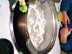 -狐狸爱上椰子鸡(滨江星光大道店)