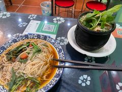 -云南李记罐罐米线饵丝小吃(汉中门金鹰店)