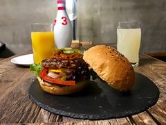 -HIGH FIVE哈福手工汉堡(桂林路店)