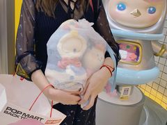 -泡泡玛特POPMART(上海环球港店)