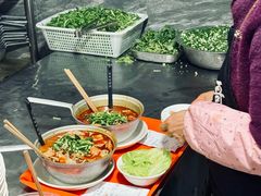 -铁锅哥米线