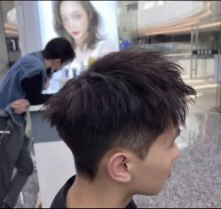 -藤野造型烫发染发