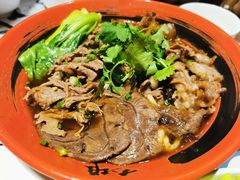 至尊牛肉面-静香HOUSE·全时段融合餐厅(七星欢乐颂店)