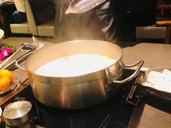 -捞王锅物料理(上海世茂广场店)