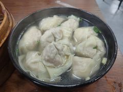 三鲜大馄饨-万寿斋(山阴路店)