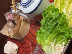 -沙胆彪炭炉牛杂煲(上海日月光广场店)