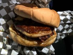 鹅肝汉堡-Holy Chuck