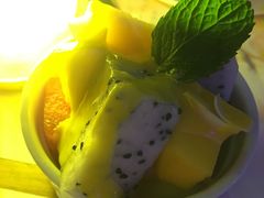 -樱花里音乐餐吧·牛扒椰子鸡(东圃店)