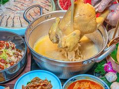 -禄婶鸡煲·打边炉
