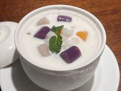 缤纷椰香芋圆-乔街深夜食堂·小龙虾·高压锅生蚝(杭州总店)