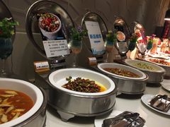 -银鲨国际美食百汇(金牛万达广场店)