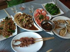 -覃记海鲜美食餐厅