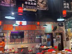 -蚝堡海鲜·威海菜·海肠捞饭·烧烤·亚洲吃蚝公司(幸福门店)