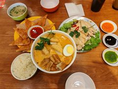 海鲜叻沙米粉-绿柠食堂(北外滩店)