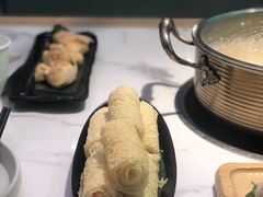 -六少·猪肚包鸡火锅(卓悦INTOWN店)