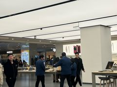 -华为授权体验店(中山公园来福士)