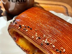 -VERIE BAKEHOUSE