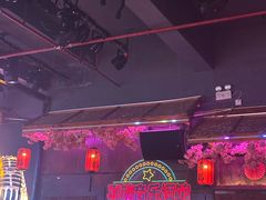 -喜鹊音乐酒馆(西街店)