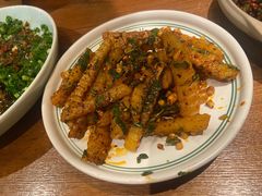 -云海肴·汽锅鸡·云南菜(天山百盛优客店)