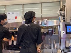 -霸王茶姬(上海静安大悦城店)