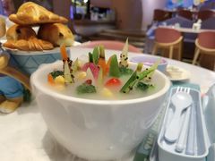 -水桶王国主题餐厅·聚会·生日派对·亲子活动·家庭套餐(亚龙湾希尔顿店)