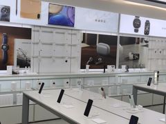 -荣耀授权体验店(双井富力店)
