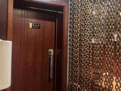 -万记麻辣烫国展总店