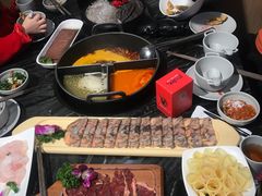 -热火朝天鲜切牛肉火锅(南强街巷店)