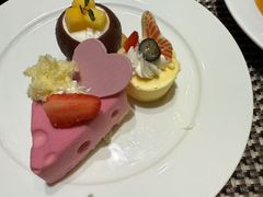 -月色西餐厅·海鲜刺身·烧烤(科学城保利郡雅酒店)