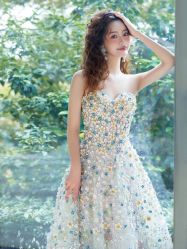 -不晚国际婚纱礼服