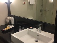 -曼谷湄南河畔华美达广场酒店